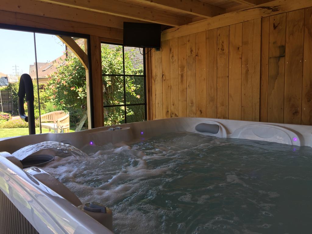 eiken-poolhouse-hoekmodel-6 - Jacuzzi overkapping